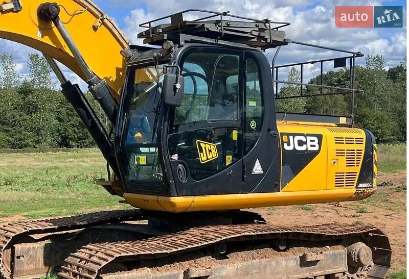 Гусеничный экскаватор JCB JS 220 2013 в Киеве Гусеничный экскаватор JCB JS 220 2013 в Киеве