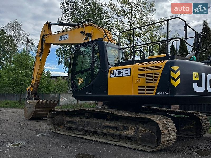 Гусеничный экскаватор JCB JS 220LC 2016 в Ивано-Франковске