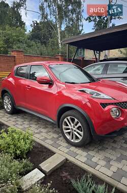 Внедорожник / Кроссовер Nissan Juke 2016 в Ворзеле