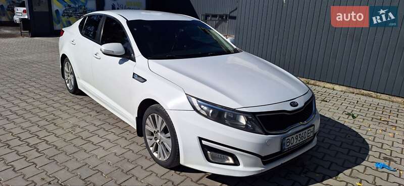 Седан Kia K5 2015 в Тернополе Седан Kia K5 2015 в Тернополе