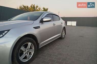 Седан Kia K5 2012 в Арбузинке