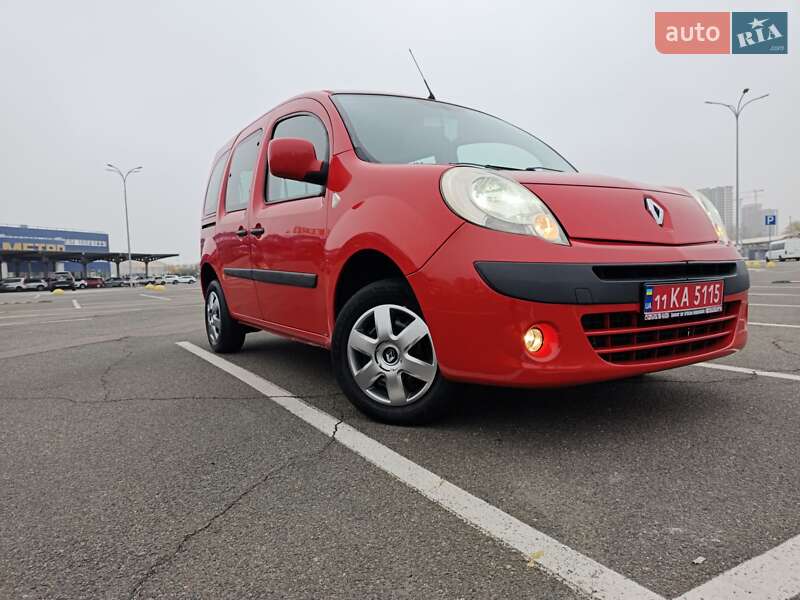 Минивэн Renault Kangoo 2010 в Киеве Минивэн Renault Kangoo 2010 в Киеве