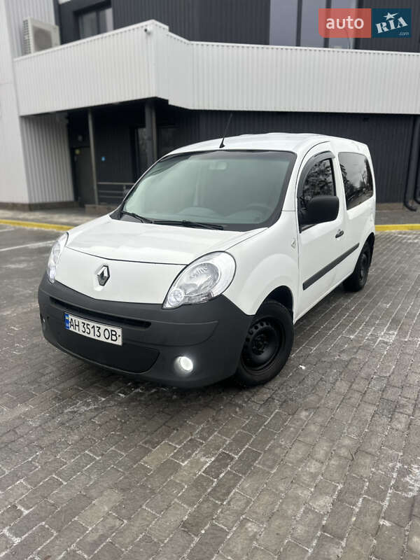 Минивэн Renault Kangoo 2009 в Каменском