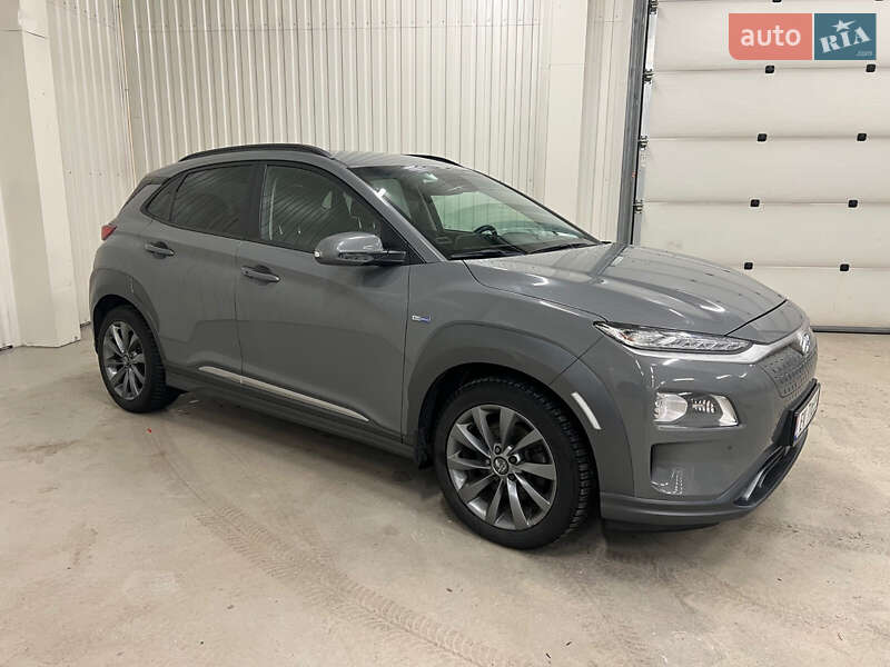 Внедорожник / Кроссовер Hyundai Kona Electric 2019 в Киеве