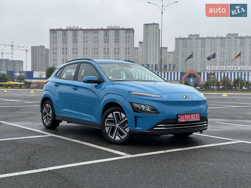 Внедорожник / Кроссовер Hyundai Kona Electric 2022 в Киеве