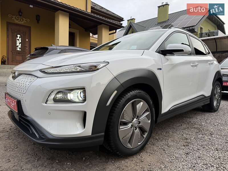 Позашляховик / Кросовер Hyundai Kona Electric 2021 в Львові Позашляховик / Кросовер Hyundai Kona Electric 2021 в Львові