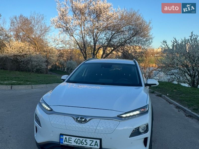 Позашляховик / Кросовер Hyundai Kona Electric 2018 в Кривому Розі