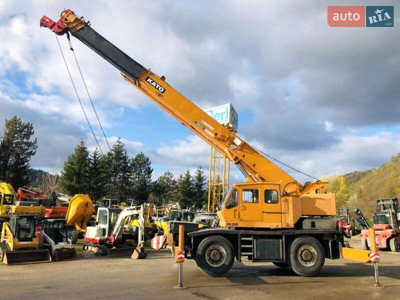 Автокран Kato KR 1997 в Черноморске Автокран Kato KR 1997 в Черноморске