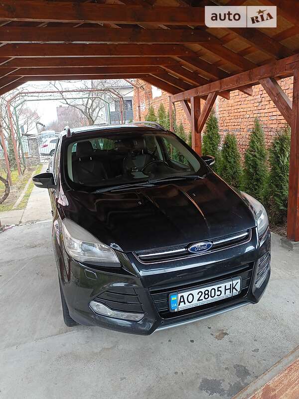 Внедорожник / Кроссовер Ford Kuga 2013 в Хусте