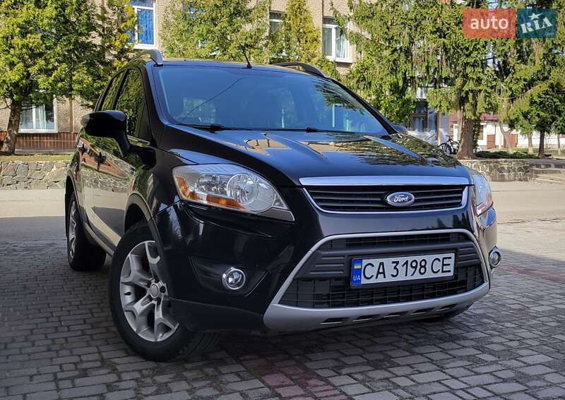 Внедорожник / Кроссовер Ford Kuga 2010 в Корсуне-Шевченковском Внедорожник / Кроссовер Ford Kuga 2010 в Корсуне-Шевченковском