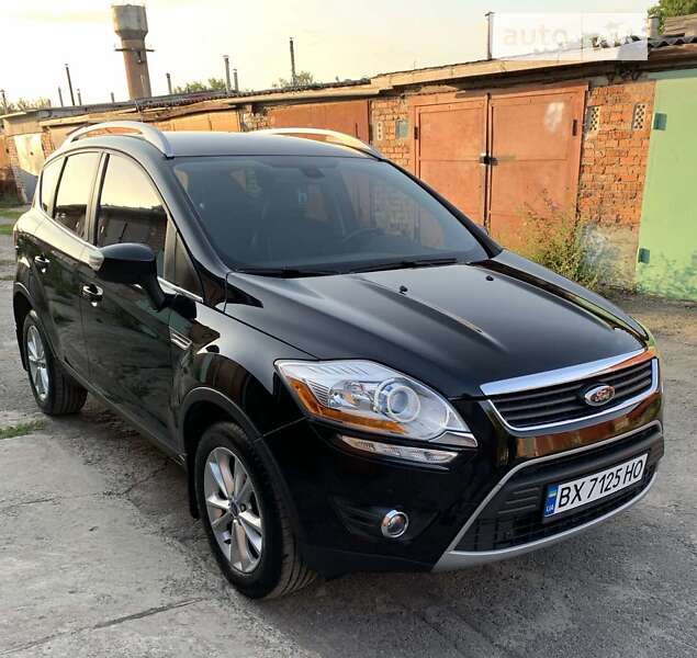 Внедорожник / Кроссовер Ford Kuga 2012 в Хмельницком Внедорожник / Кроссовер Ford Kuga 2012 в Хмельницком