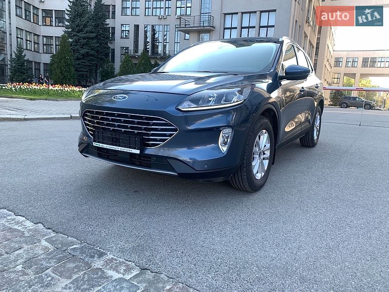 Внедорожник / Кроссовер Ford Kuga 2023 в Харькове