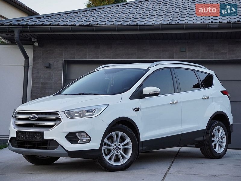 Внедорожник / Кроссовер Ford Kuga 2018 в Одессе