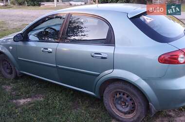 Хэтчбек Chevrolet Lacetti 2006 в Березанке
