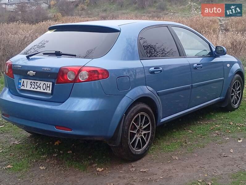 Хетчбек Chevrolet Lacetti 2008 в Первомайську