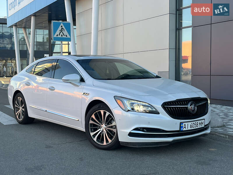 Седан Buick LaCrosse 2016 в Киеве