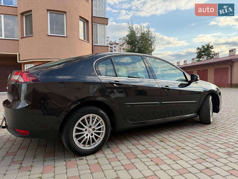 Лифтбек Renault Laguna 2011 в Ивано-Франковске