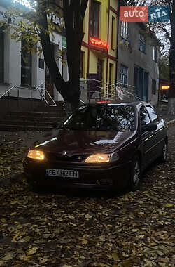 Ліфтбек Renault Laguna 1994 в Чернівцях