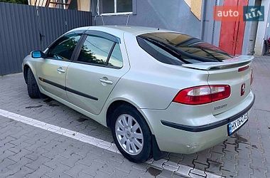 Ліфтбек Renault Laguna 2002 в Чернівцях