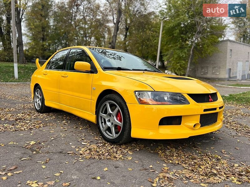 Седан Mitsubishi Lancer Evolution 2003 в Ужгороде