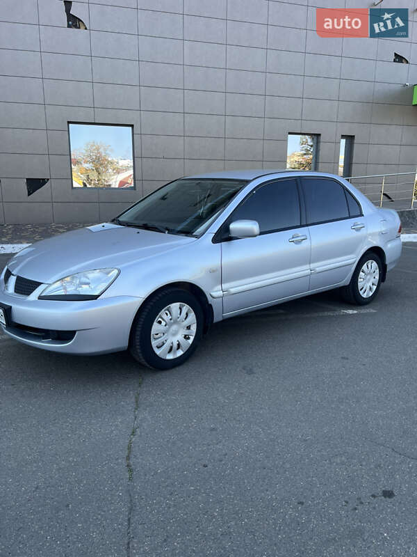 Седан Mitsubishi Lancer 2005 в Кривом Роге Седан Mitsubishi Lancer 2005 в Кривом Роге