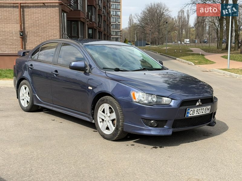Седан Mitsubishi Lancer 2008 в Чернигове