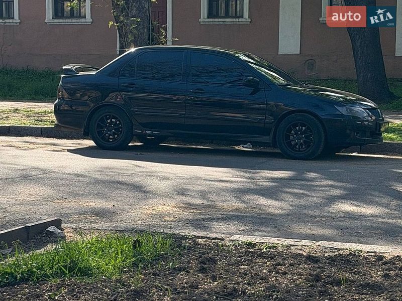 Седан Mitsubishi Lancer 2005 в Николаеве
