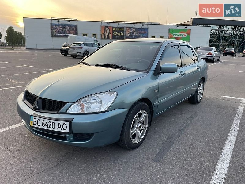 Седан Mitsubishi Lancer 2006 в Киеве