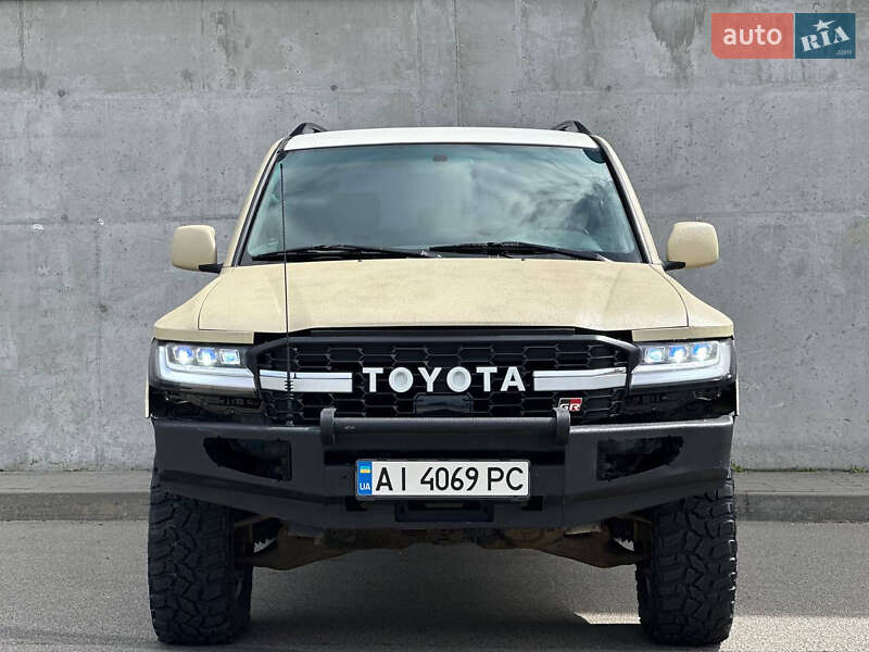 Внедорожник / Кроссовер Toyota Land Cruiser 2001 в Киеве Внедорожник / Кроссовер Toyota Land Cruiser 2001 в Киеве
