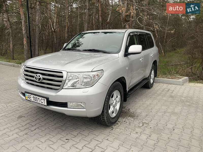 Позашляховик / Кросовер Toyota Land Cruiser 2007 в Дніпрі