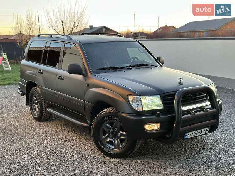 Внедорожник / Кроссовер Toyota Land Cruiser 2000 в Ужгороде
