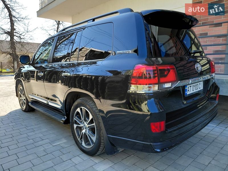 Позашляховик / Кросовер Toyota Land Cruiser 2020 в Івано-Франківську