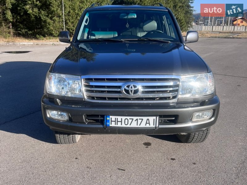 Позашляховик / Кросовер Toyota Land Cruiser 2006 в Верховині Позашляховик / Кросовер Toyota Land Cruiser 2006 в Верховині