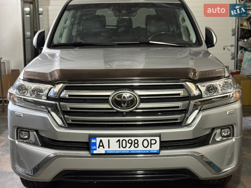Внедорожник / Кроссовер Toyota Land Cruiser 2017 в Киеве
