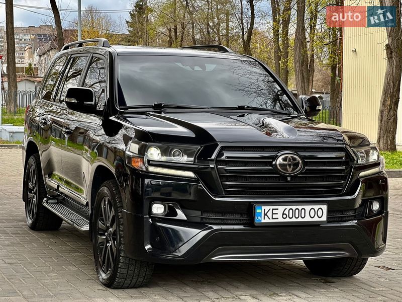 Позашляховик / Кросовер Toyota Land Cruiser 2017 в Дніпрі