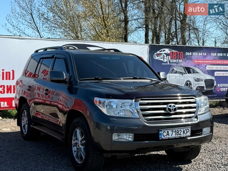 Позашляховик / Кросовер Toyota Land Cruiser 2008 в Черкасах