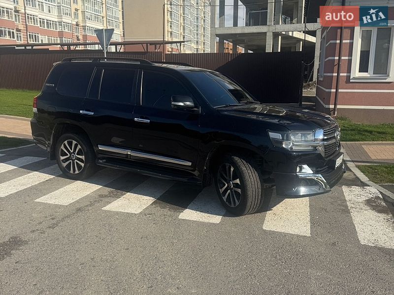 Внедорожник / Кроссовер Toyota Land Cruiser 2015 в Умани