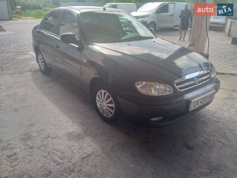 Седан ЗАЗ Lanos 2011 в Липовце