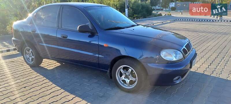 Седан Daewoo Lanos 2005 в Доброславе