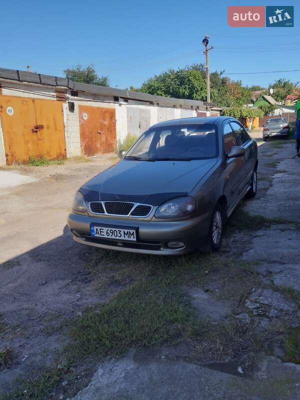 Седан Daewoo Lanos 2004 в Днепре