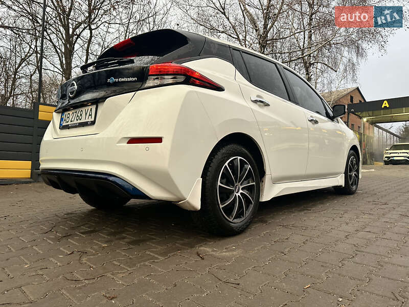 Хэтчбек Nissan Leaf 2020 в Виннице