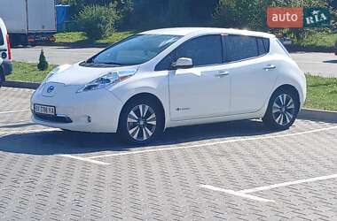 Хэтчбек Nissan Leaf 2015 в Хмельницком Хэтчбек Nissan Leaf 2015 в Хмельницком