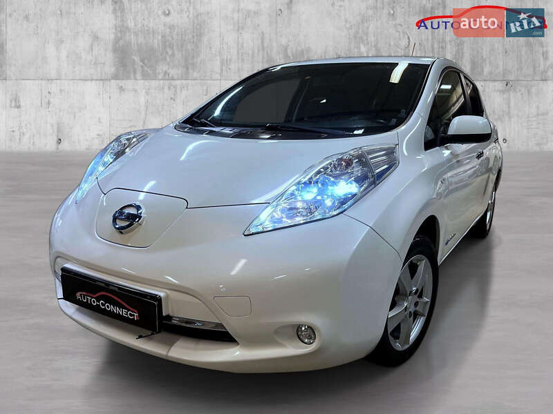 Хетчбек Nissan Leaf 2017 в Києві Хетчбек Nissan Leaf 2017 в Києві