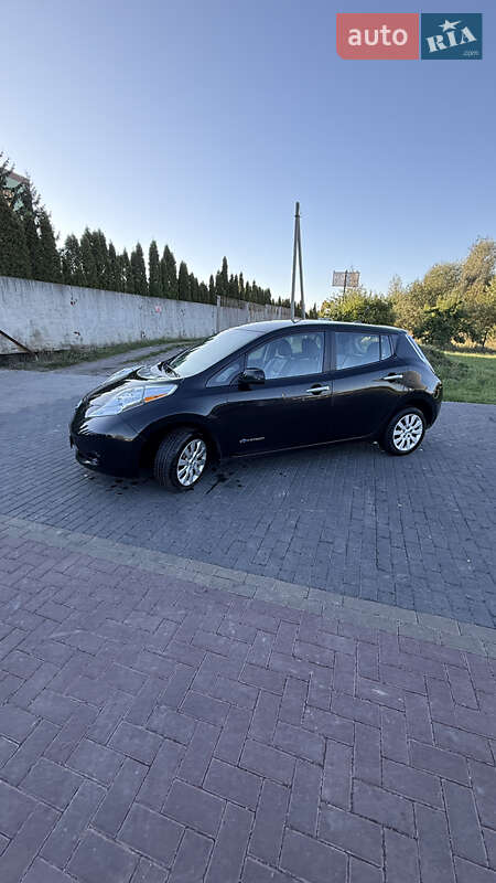 Хетчбек Nissan Leaf 2013 в Луцьку Хетчбек Nissan Leaf 2013 в Луцьку