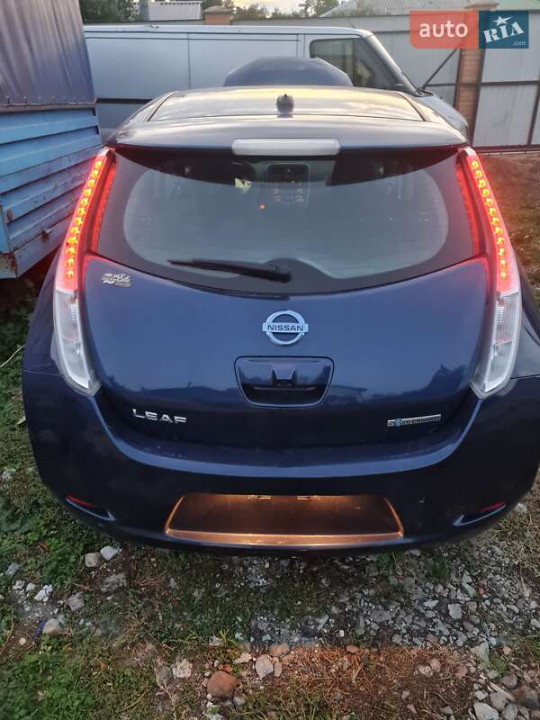 Хэтчбек Nissan Leaf 2017 в Харькове Хэтчбек Nissan Leaf 2017 в Харькове