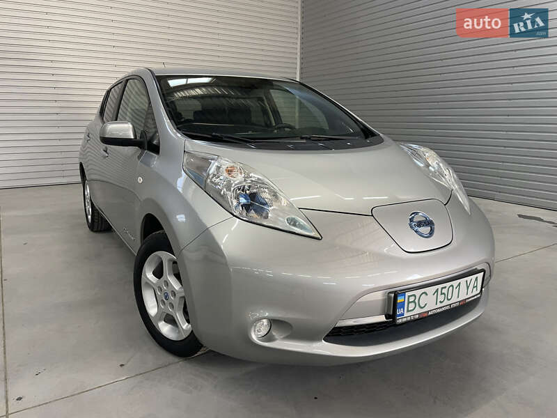 Хэтчбек Nissan Leaf 2013 в Стрые