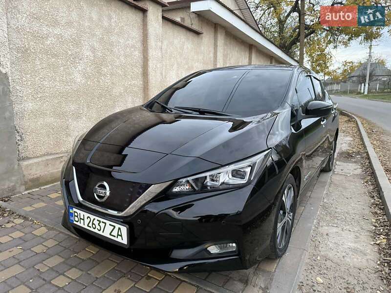 Хэтчбек Nissan Leaf 2018 в Белгороде-Днестровском Хэтчбек Nissan Leaf 2018 в Белгороде-Днестровском