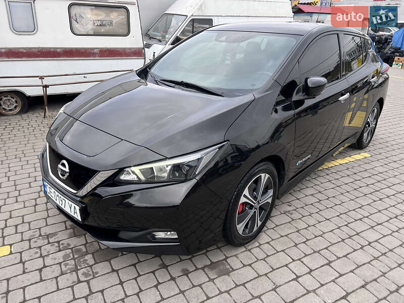 Хэтчбек Nissan Leaf 2018 в Черновцах