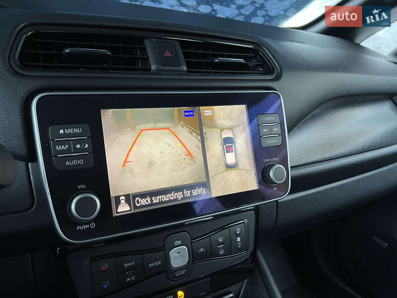 Хэтчбек Nissan Leaf 2020 в Чернигове