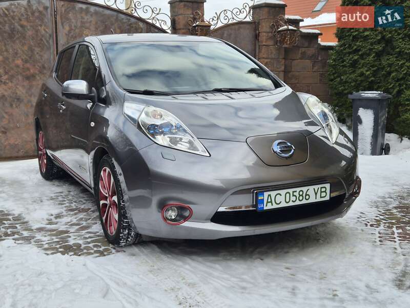 Хэтчбек Nissan Leaf 2014 в Луцке